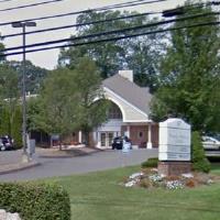 887 Bridgeport Ave